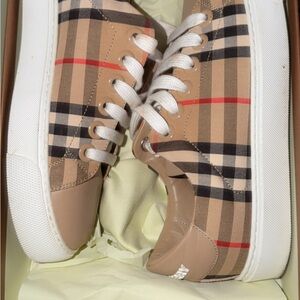 Burberry Beige/Tan Check Low-Top Sneakers